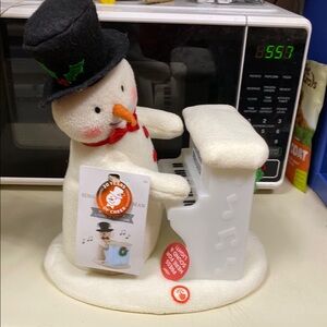 Singing Snowman with Piano